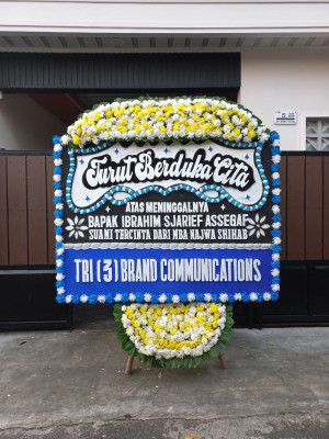 Papan Bunga Duka di Kampai Tabu Karambia